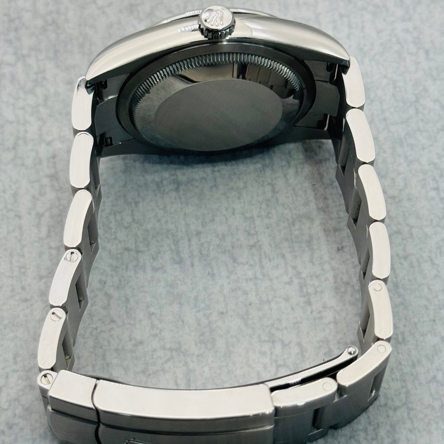 2021 Pre-owned Rolex - 126000-0007 Oyster Perpetual 36 Stainless Steel / Red