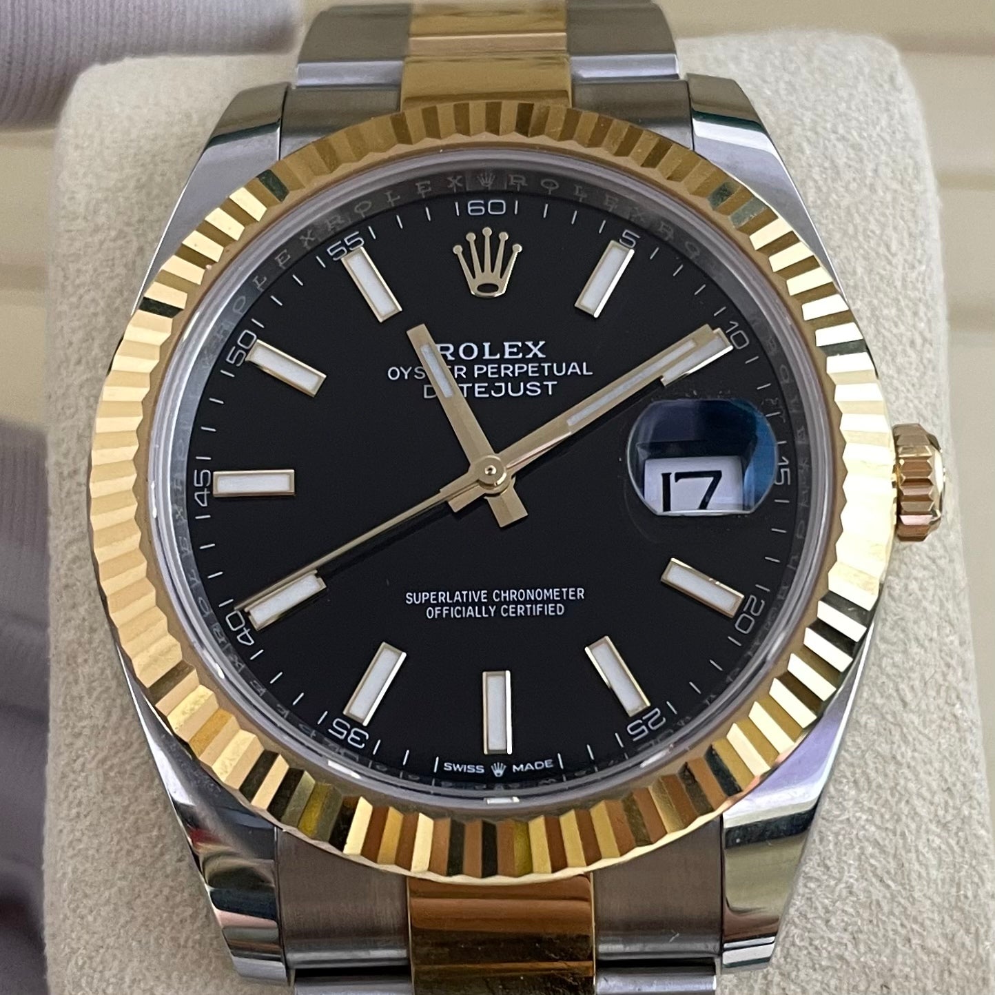 2023 Like New Rolex - 126333-0013 Datejust 41 Rolesor Yellow Fluted / Oyster / Black