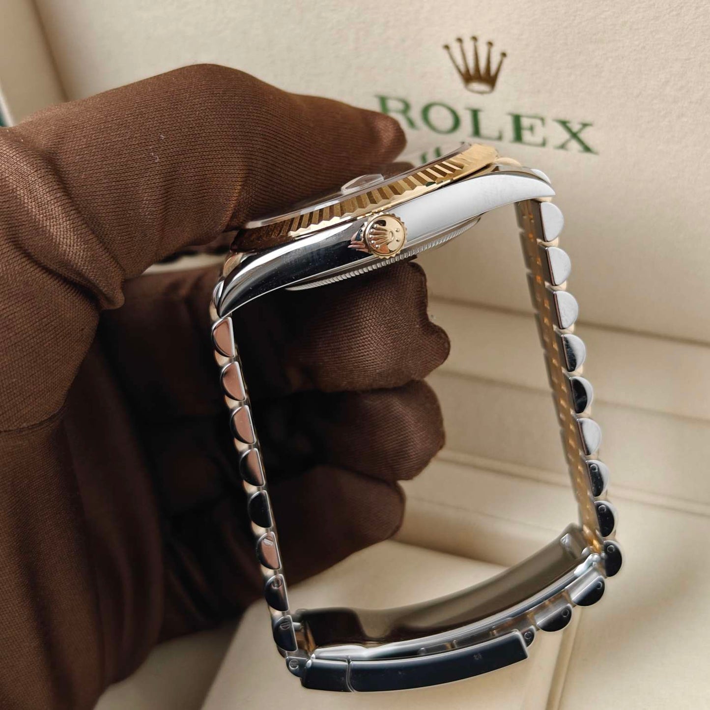 2025 Brand New Rolex - 126333-0002 Datejust 41 Rolesor Yellow Fluted / Jubilee / Silver