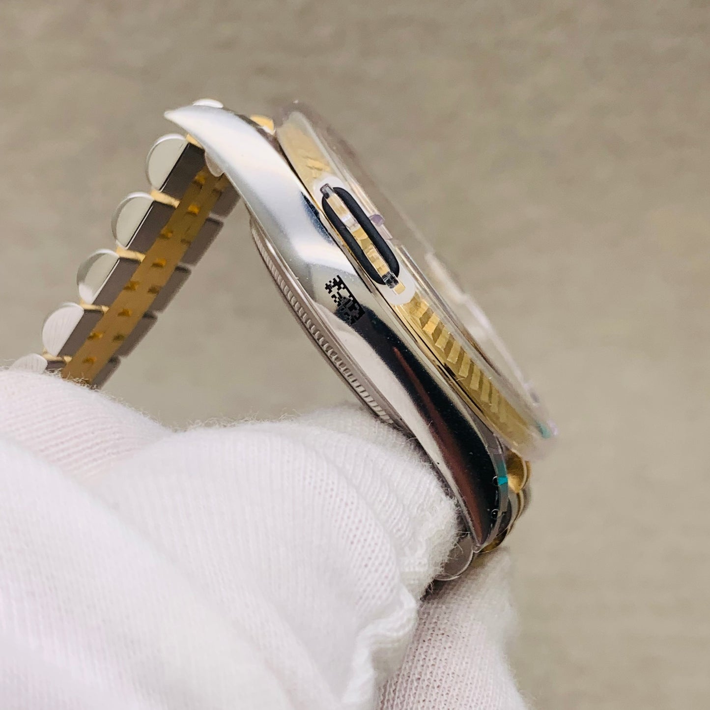 2024 Pre-owned Rolex - 126333-0016 Datejust 41 Rolesor Yellow Fluted / Jubilee / White