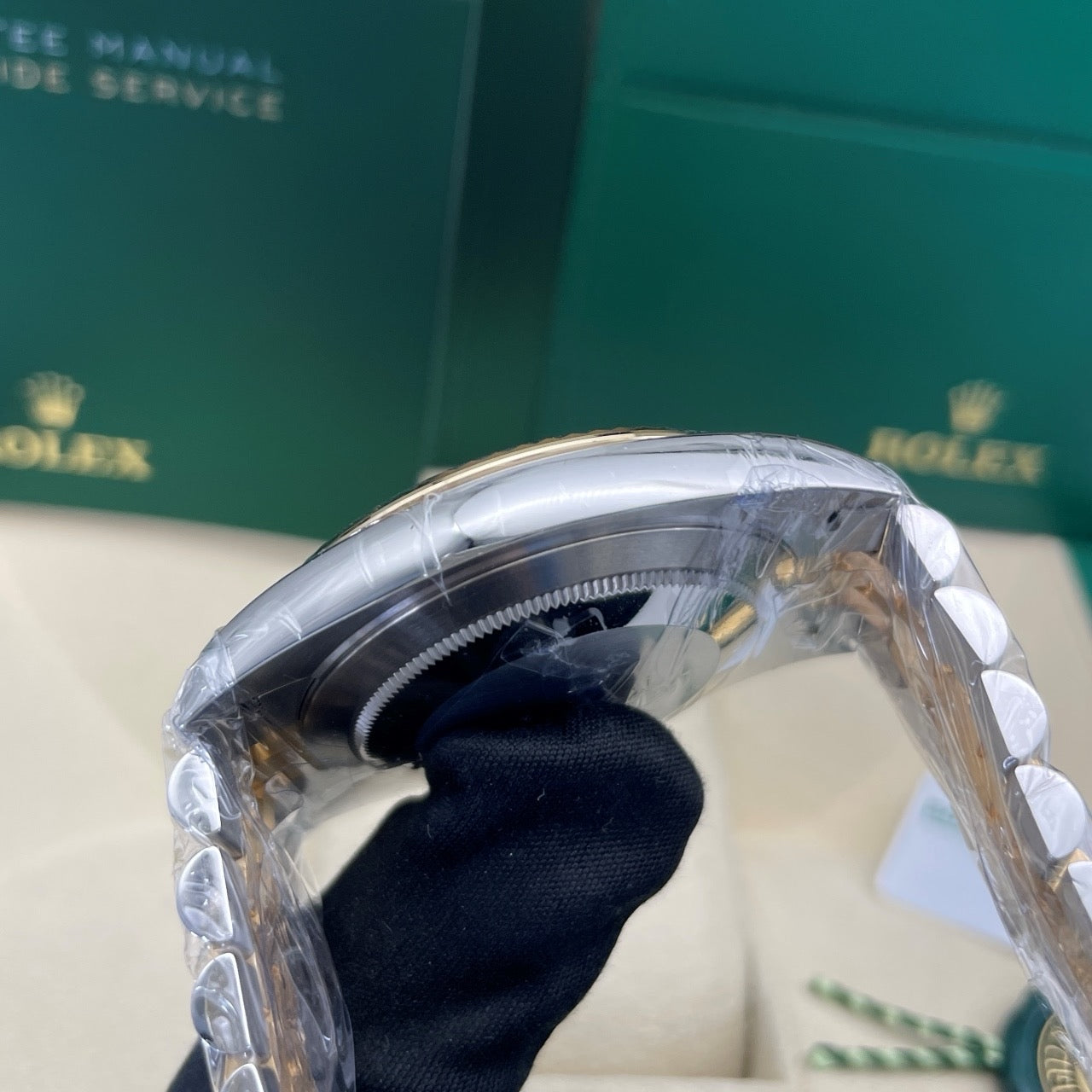 2025 Brand New Rolex - 126333-0006 Datejust 41 Rolesor Yellow Fluted / Jubilee / Black - Diamond