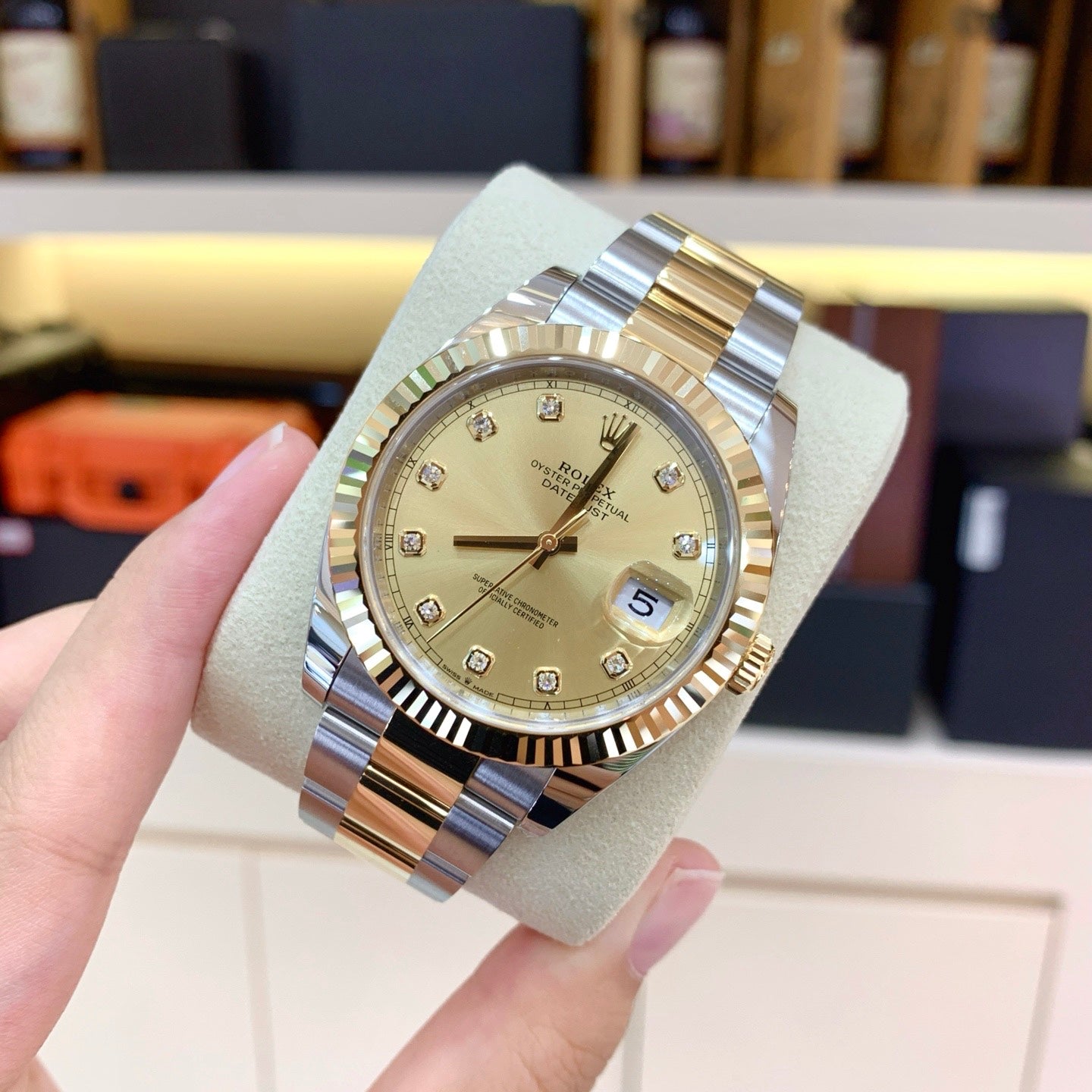 2025 Brand New Rolex - 126333-0011 Datejust 41 Rolesor Yellow Fluted / Oyster / Champagne - Diamond