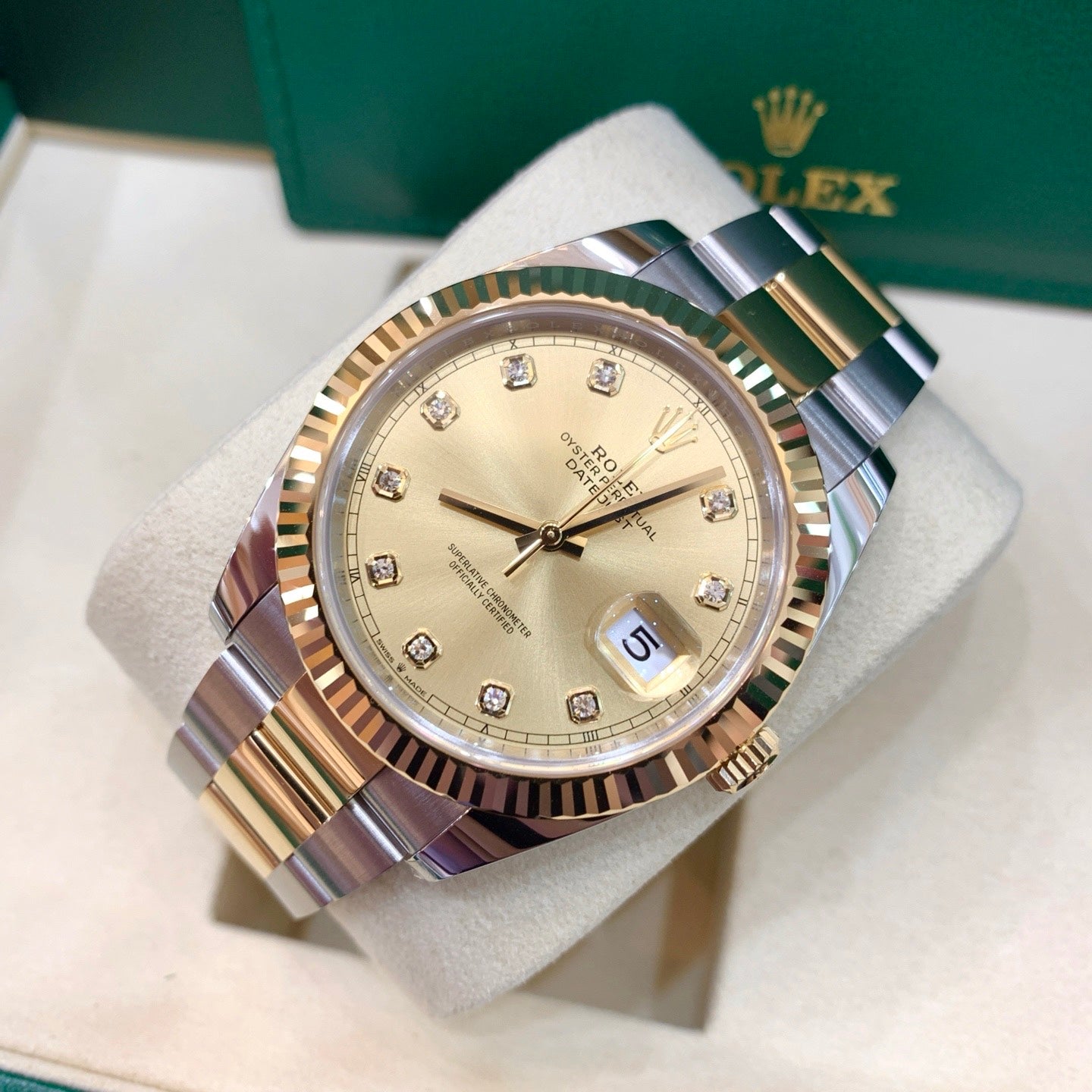 2025 Brand New Rolex - 126333-0011 Datejust 41 Rolesor Yellow Fluted / Oyster / Champagne - Diamond