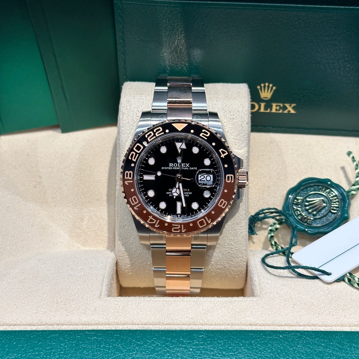 2025 Brand New Rolex - 126711CHNR-0002 GMT-Master II Stainless Steel / Everose / CHNR / Oyster