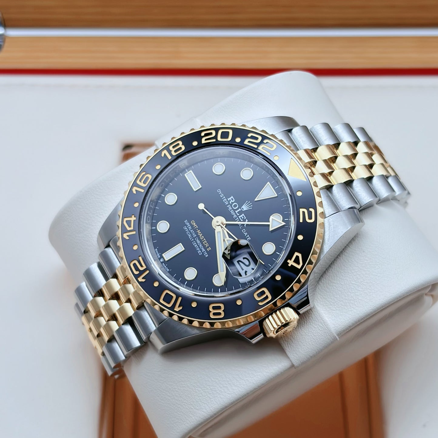 2025 Brand New Rolex - 126713GRNR-0001 GMT-Master II Stainless Steel - Yellow Gold / GRNR / Jubilee