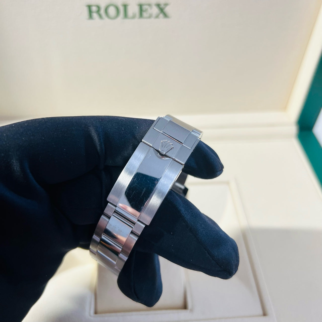 2023 Pre-owned Rolex - 116506-0002 Cosmograph Daytona Platinum / Cerachrom / Ice Blue - Baguette