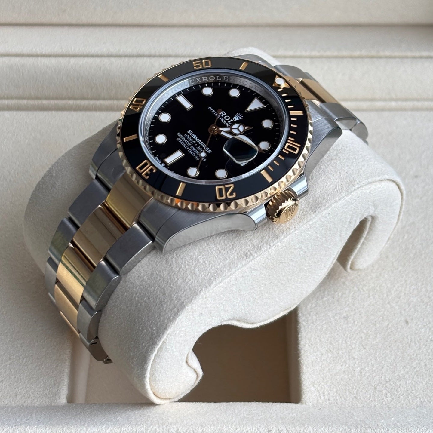 2025 Brand New Rolex - 126613LN-0002 Submariner Date 41 Stainless Steel / Yellow Gold / Black