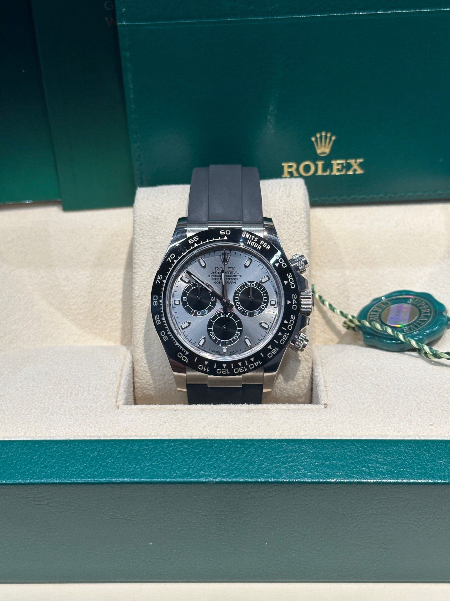 2023 Pre-owned Rolex - 116519LN-0027 Cosmograph Daytona White Gold / Cerachrom / Silver / Oysterflex