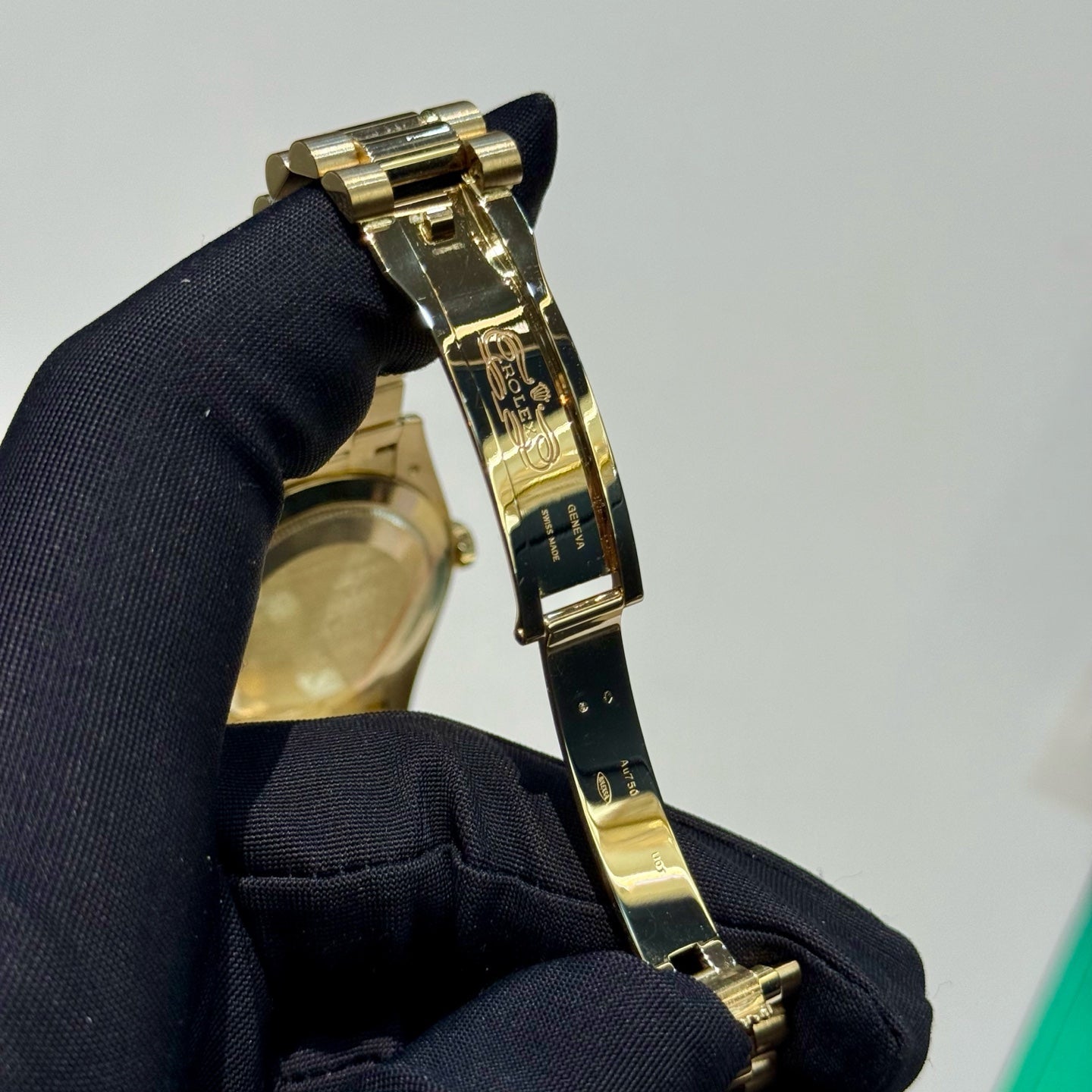 2021 Pre-owned Rolex - 228238-0007 Day-Date 40 Yellow Gold / Black