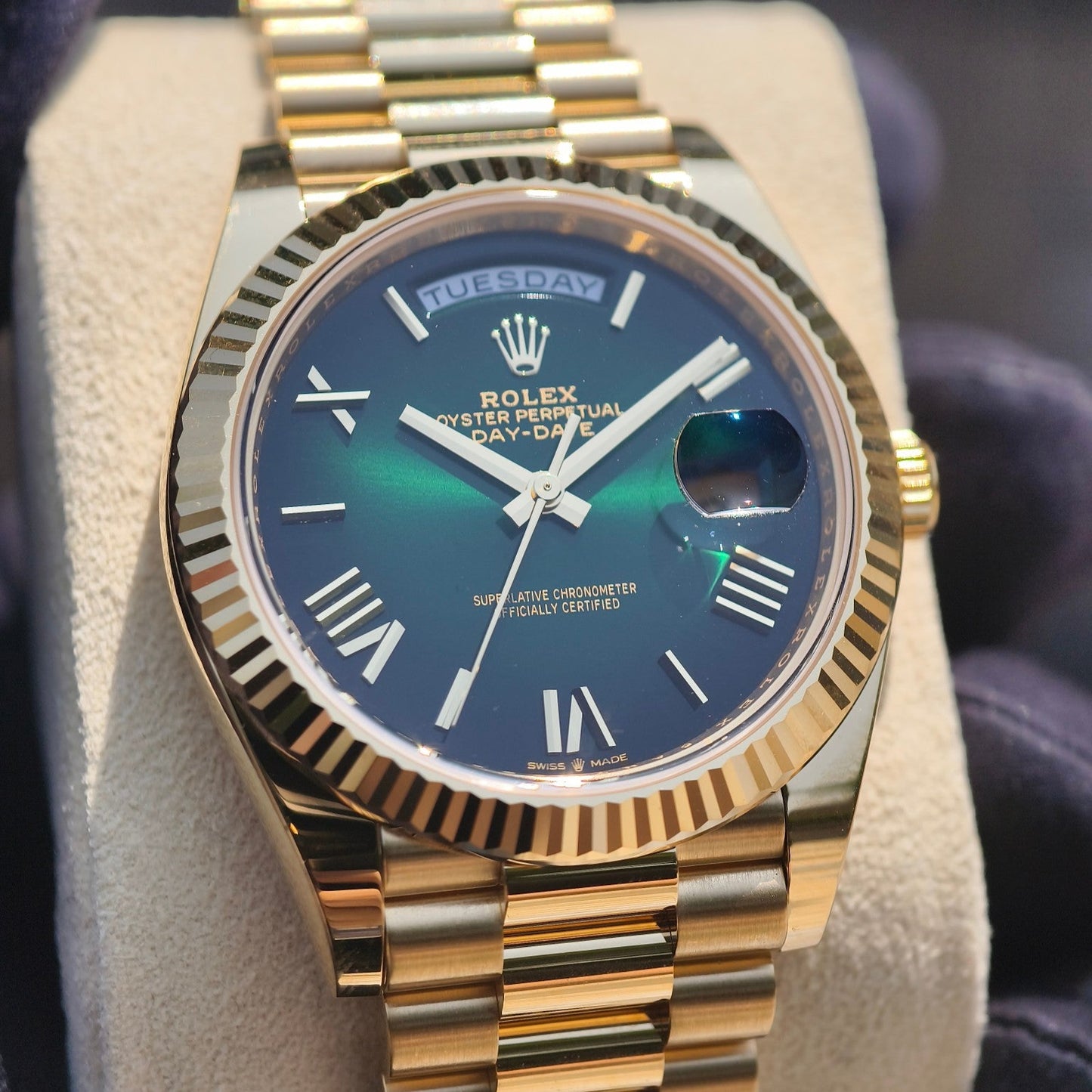 2025 Brand New Rolex - 228238-0069 Day-Date 40 Yellow Gold - Fluted / Green - Ombré