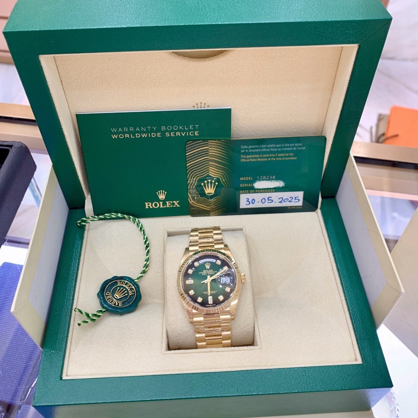 2025 Brand New Rolex - 128238-0069 Day-Date 36 Yellow Gold / Fluted / Green Ombré-Diamond / President