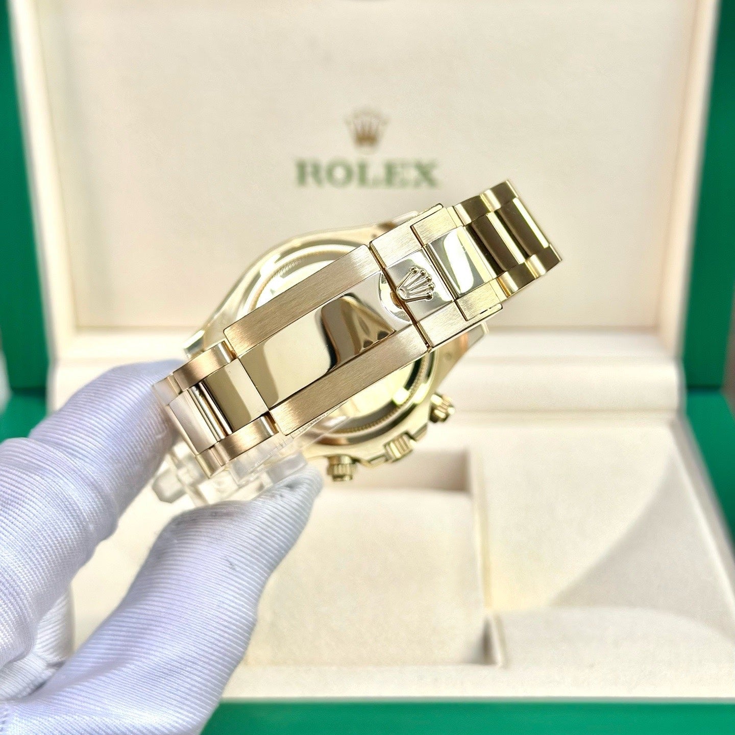 2025 Brand New Rolex - 126508-0006 Cosmograph Daytona Yellow Gold / Golden - Black / Oyster