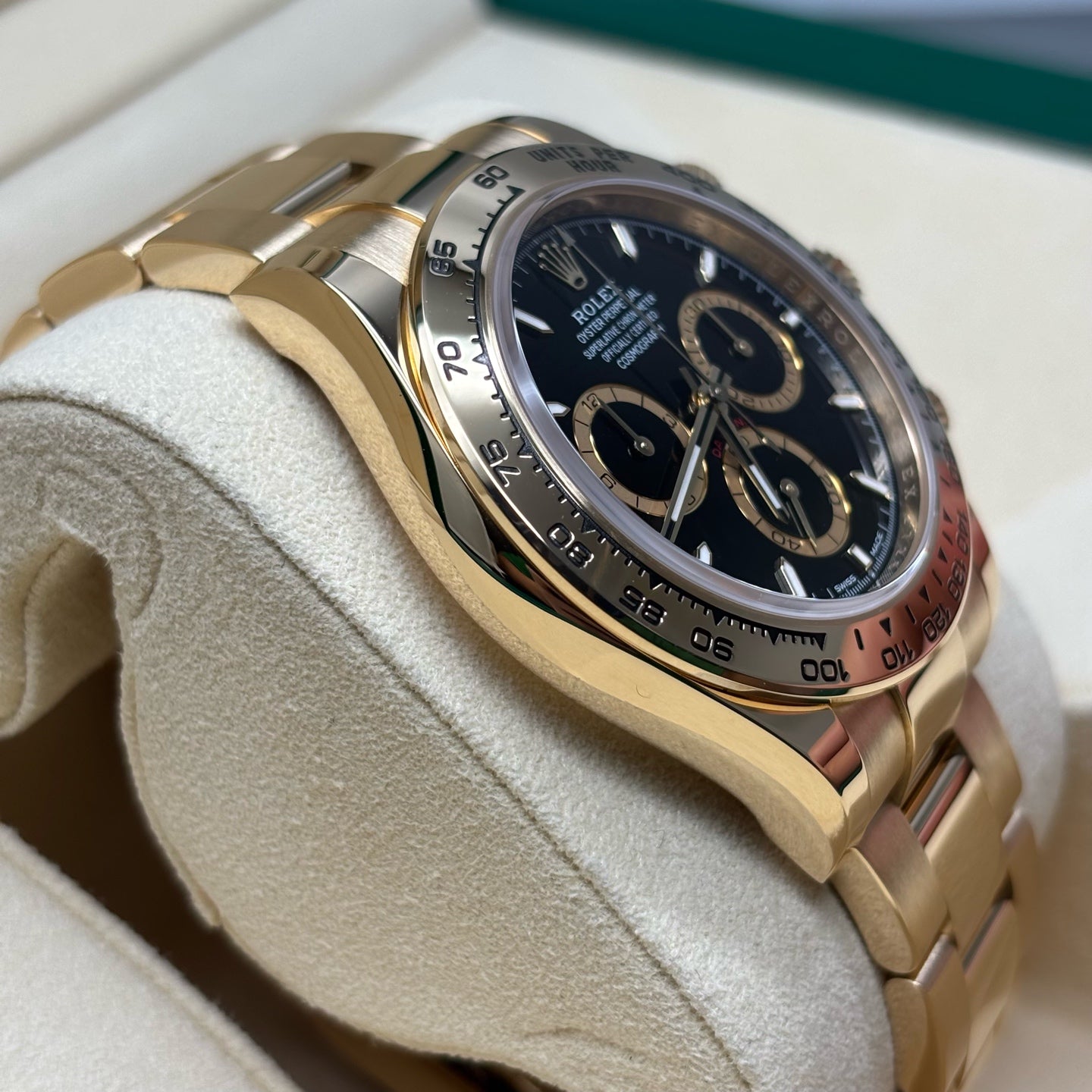 2024 Like New Rolex - 126508-0004 Cosmograph Daytona Yellow Gold / Black / Oyster