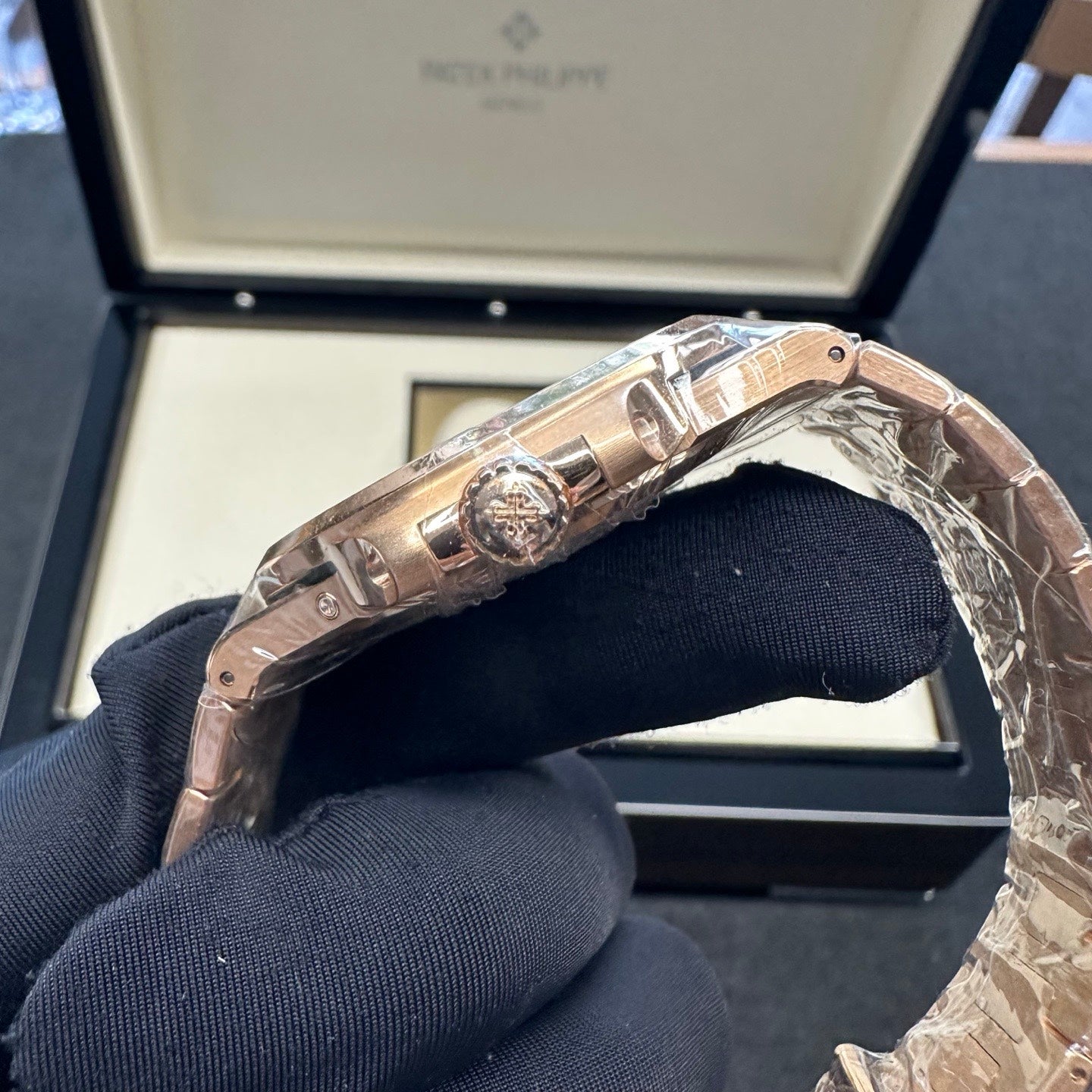 2025 Brand New Patek Philippe - 5712/1R-001 Nautilus 5712 Rose Gold / Brown