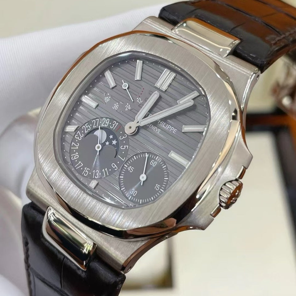 2022 Pre-owned Patek Philippe - 5712G-001 Nautilus 5712 White Gold / Grey