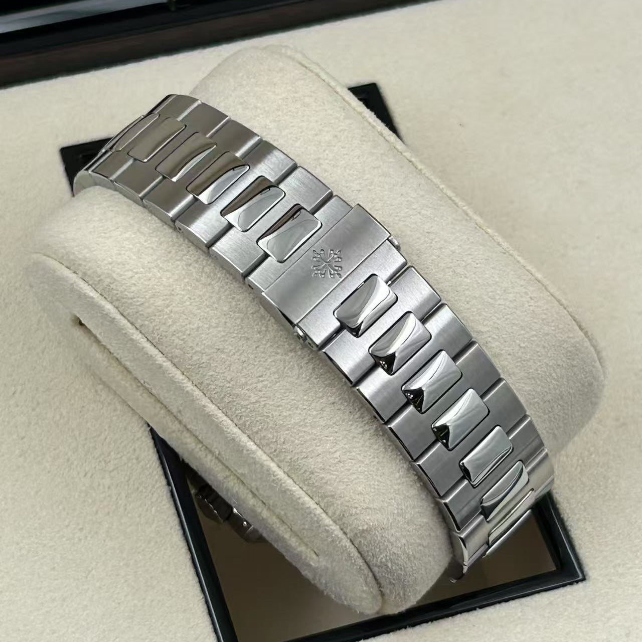 2019 Pre-owned Patek Philippe - 5726/1A-014 Nautilus 5726 Stainless Steel / Blue