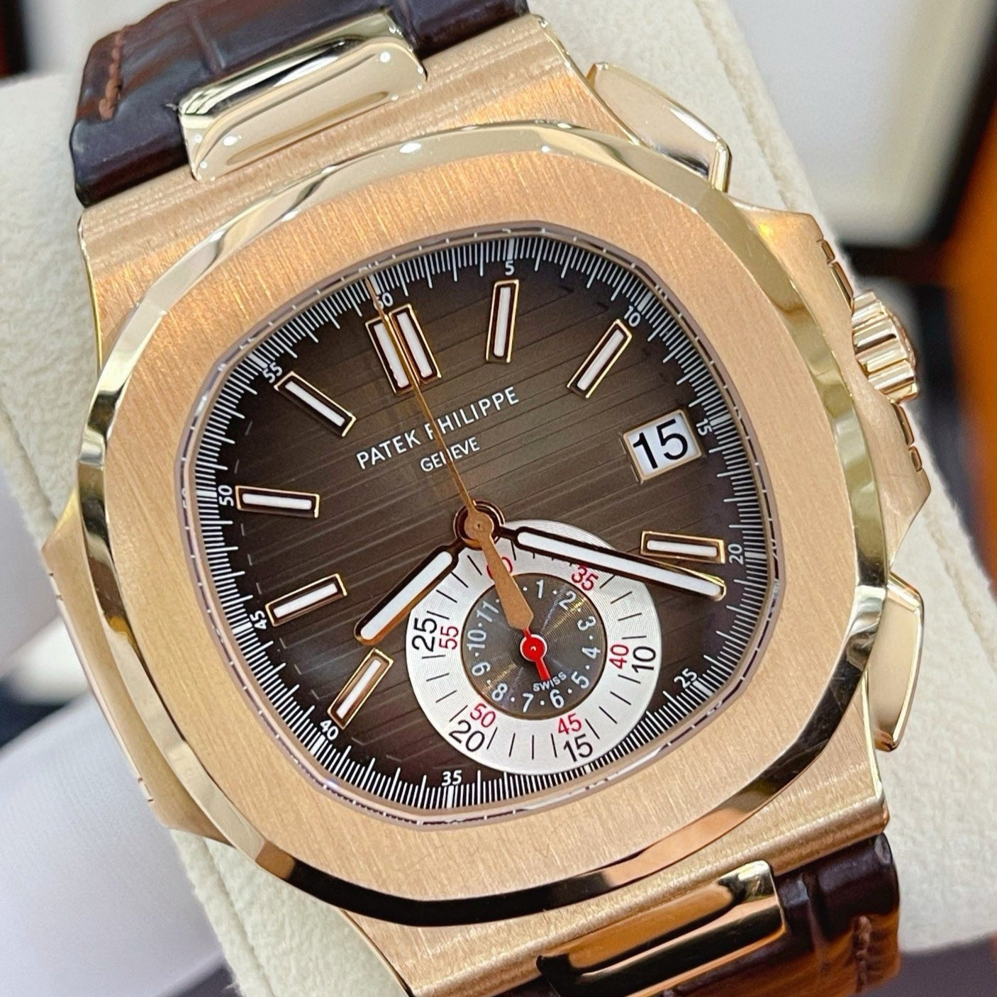 2022 Pre-owned Patek Philippe - 5980R-001 Nautilus 5980 Rose Gold / Strap