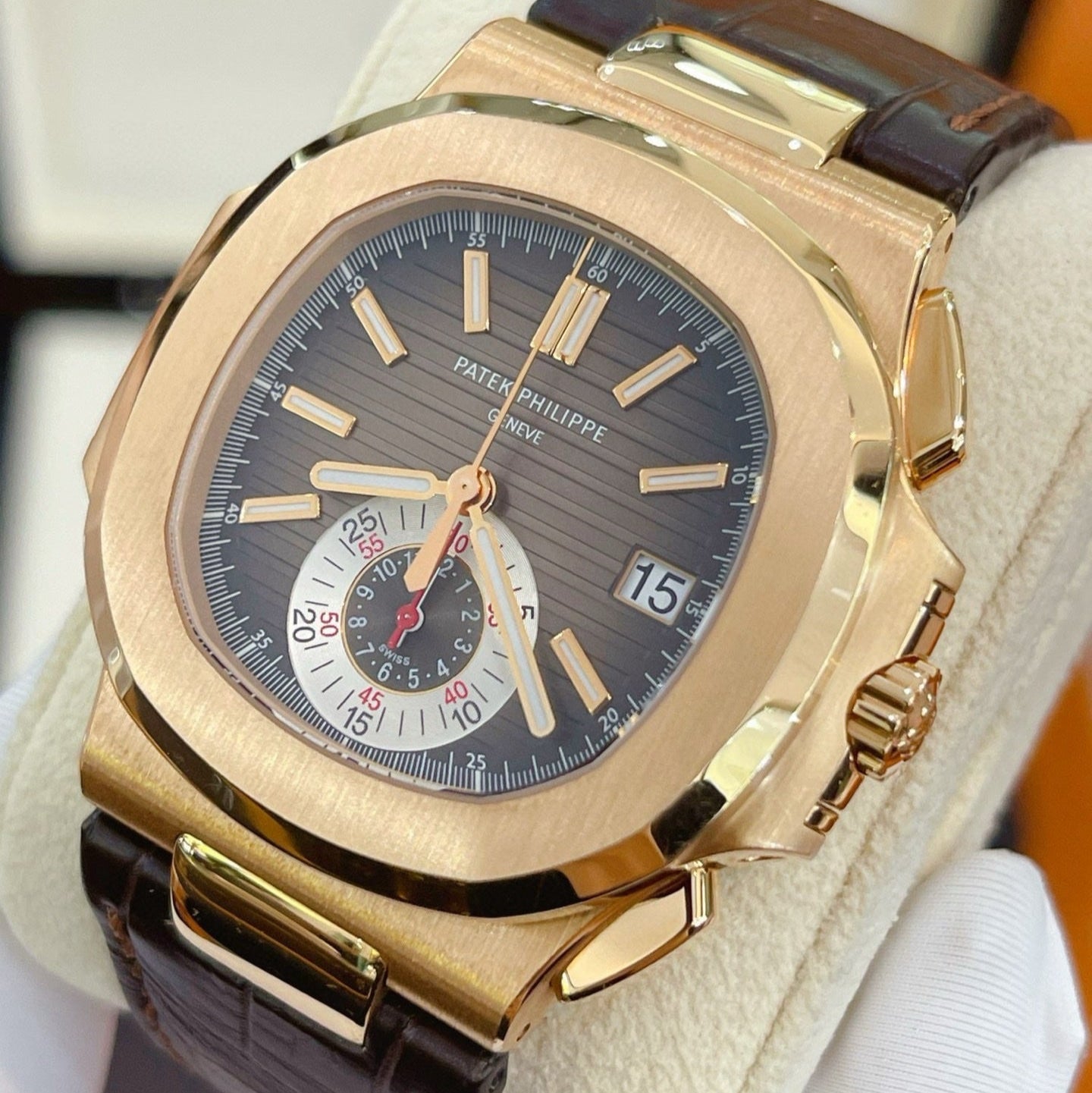 2022 Pre-owned Patek Philippe - 5980R-001 Nautilus 5980 Rose Gold / Strap