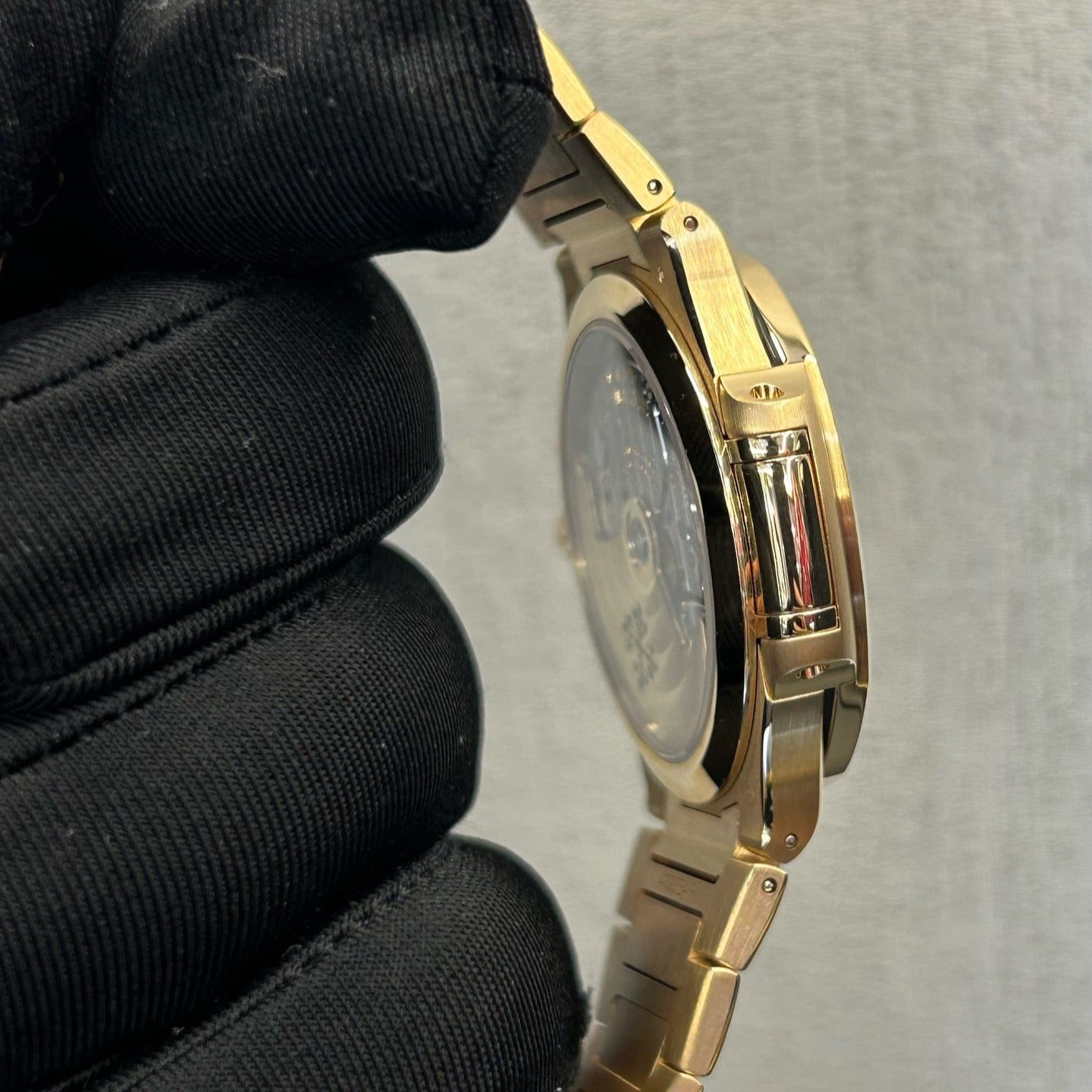 2025 Like New Patek Philippe - 7118/1R-010 Nautilus Rose Gold / Gold