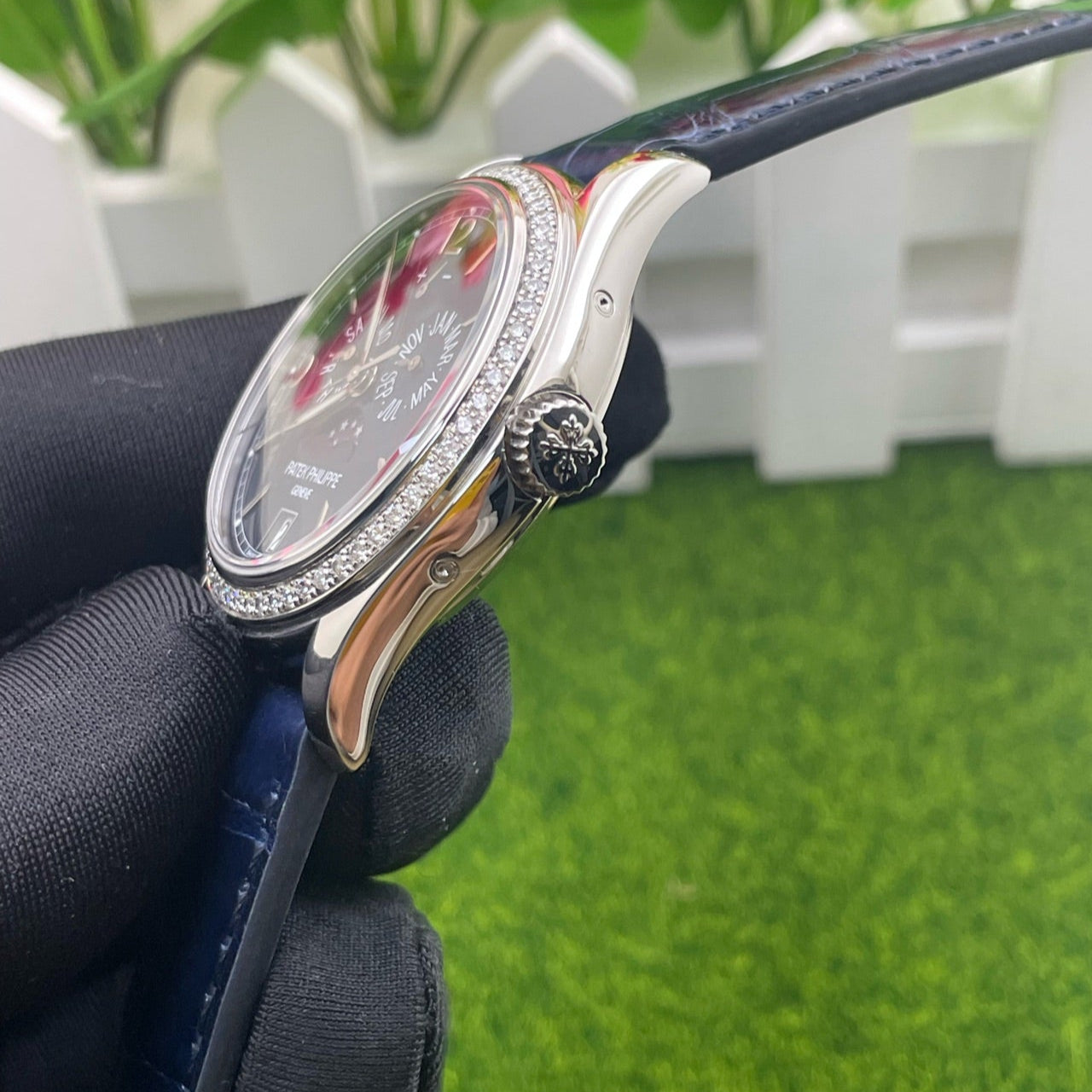 2022 Like New Patek Philippe - 5147G-001 Annual Calendar 5147 White Gold / Navy Blue