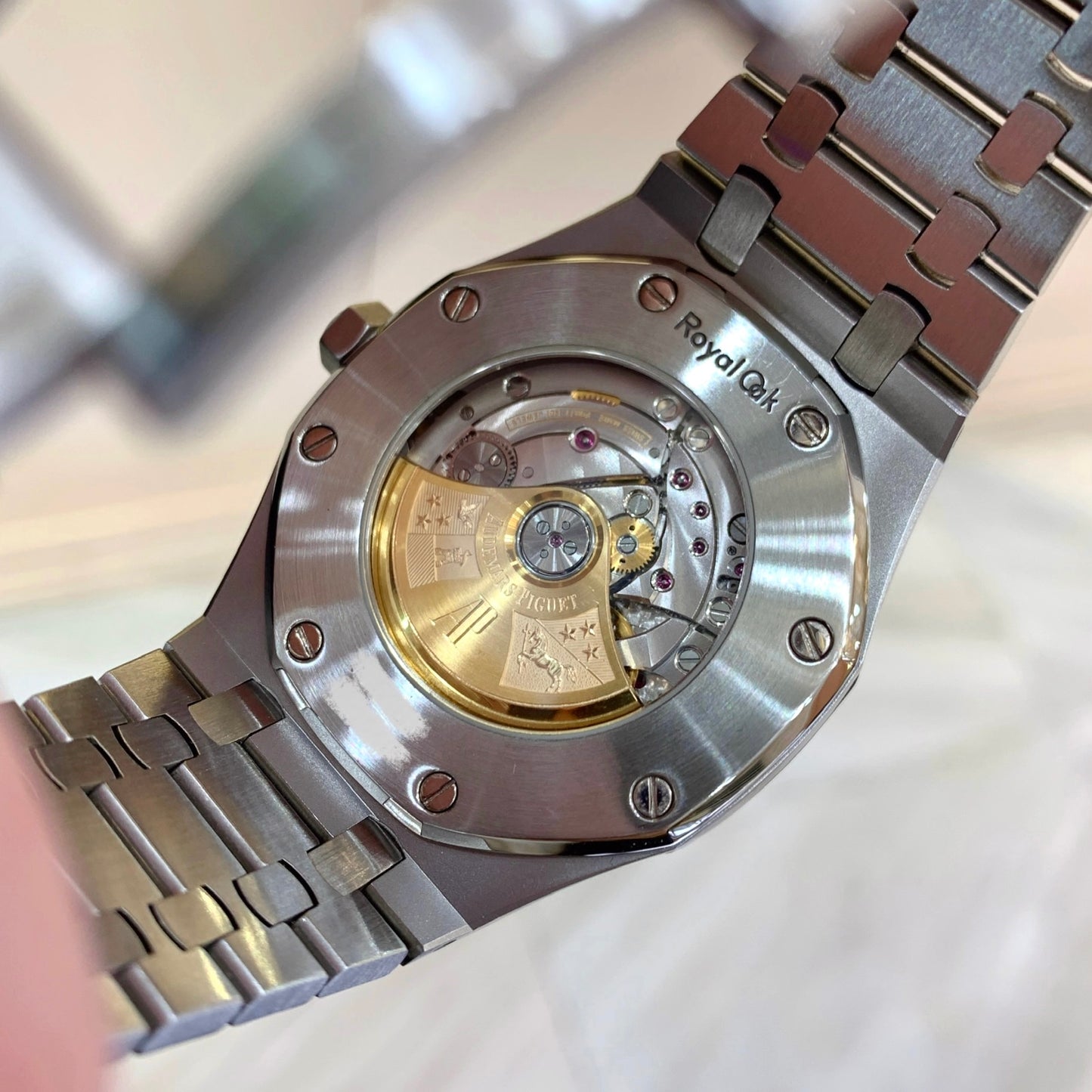 Watch ONLY Pre-owned Audemars Piguet - 15400ST.OO.1220ST.02 Royal Oak 15400 Stainless Steel / Silver