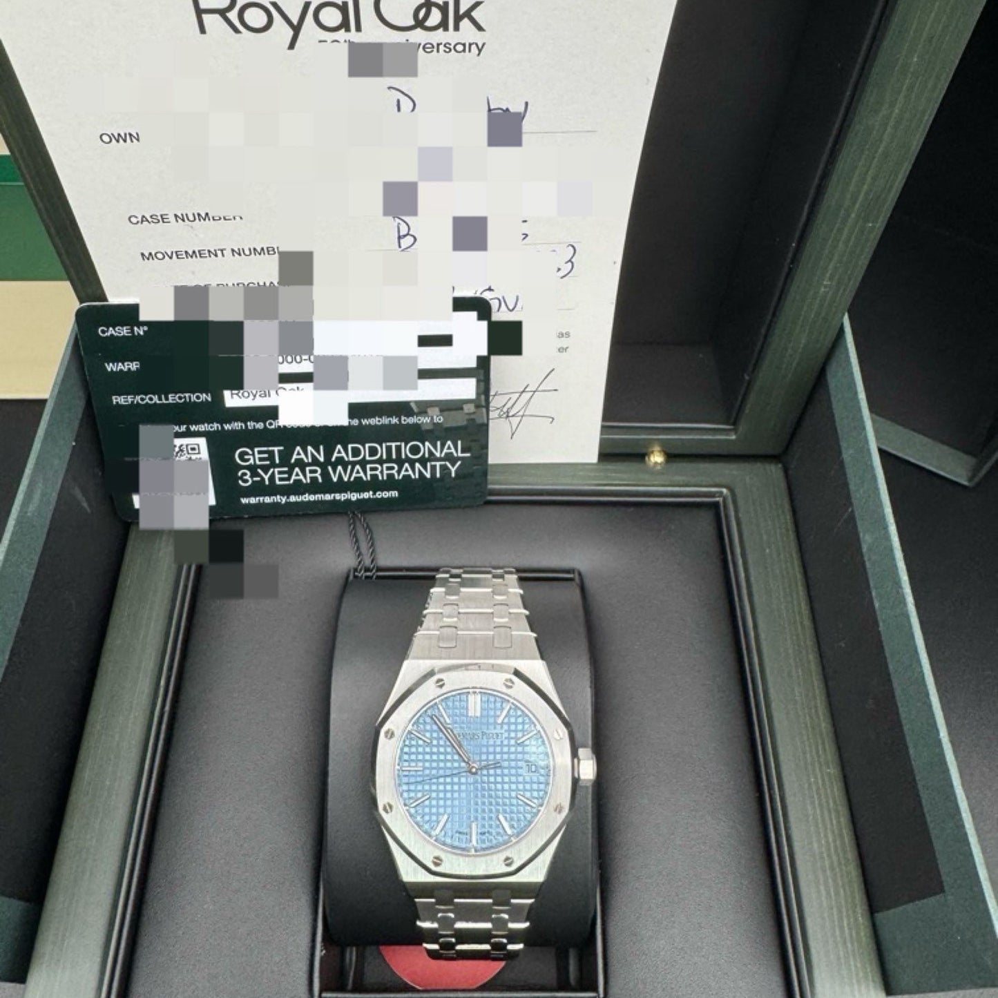 2024 Pre-owned Audemars Piguet - 15550ST.OO.1356ST.08 Royal Oak Selfwinding 37 Stainless Steel / Ice Blue