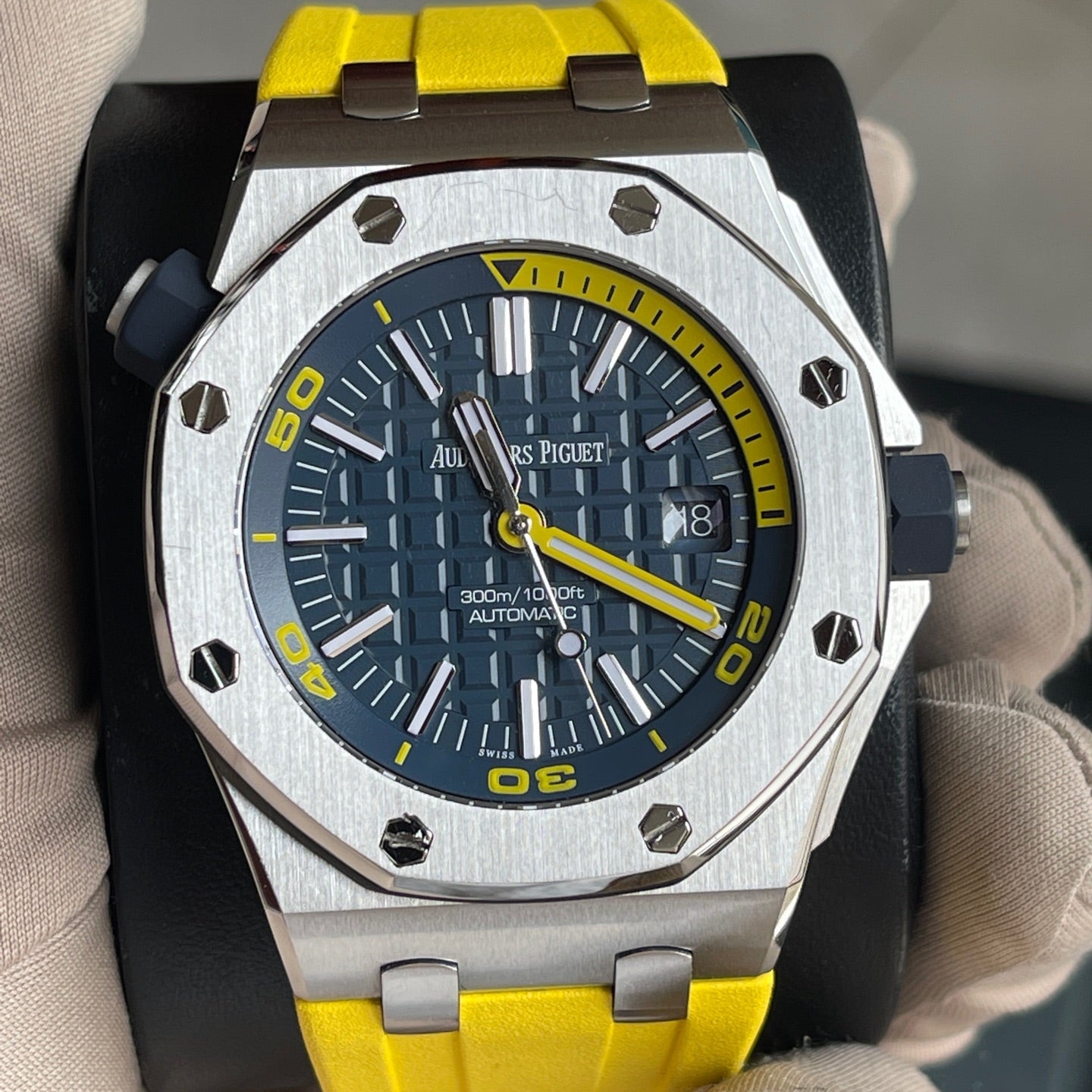 2021 Pre-owned Audemars Piguet - 15710ST.OO.A027CA.01 Royal Oak Offshore Diver Stainless Steel / Blue