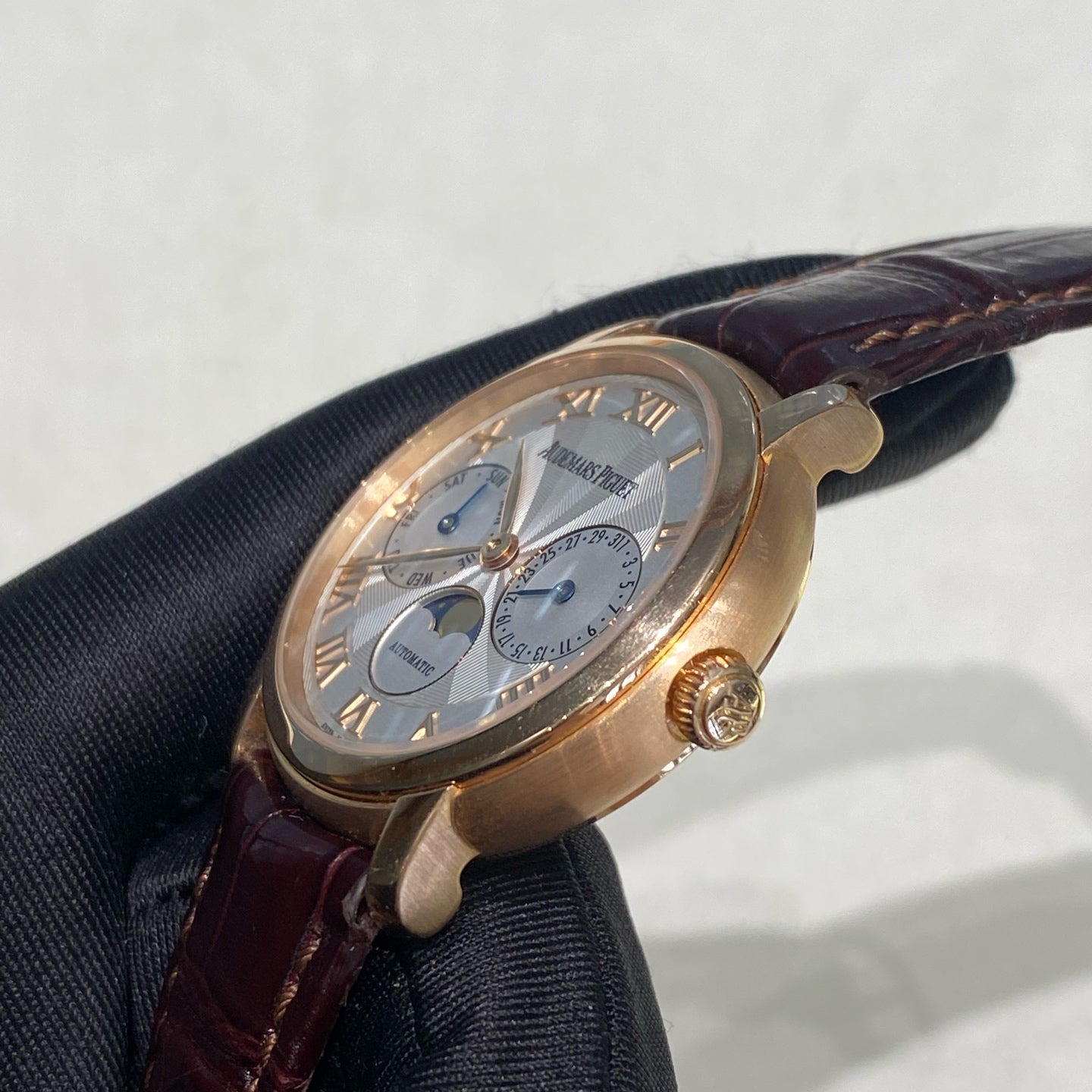 Watch ONLY Pre-owned Audemars Piguet - 26250OR.OO.A088CR.01 Jules Audemars Day & Date Pink Gold / Silver