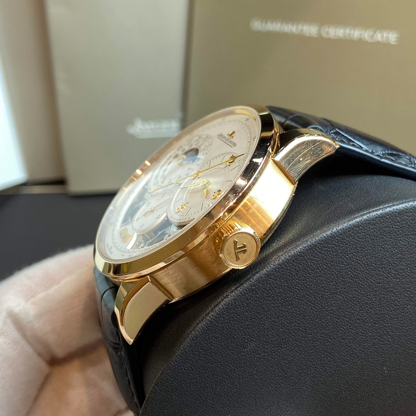 2013 Pre-owned Jaeger-LeCoultre - 6042520 Duomètre à Quantième Lunaire Pink Gold Open