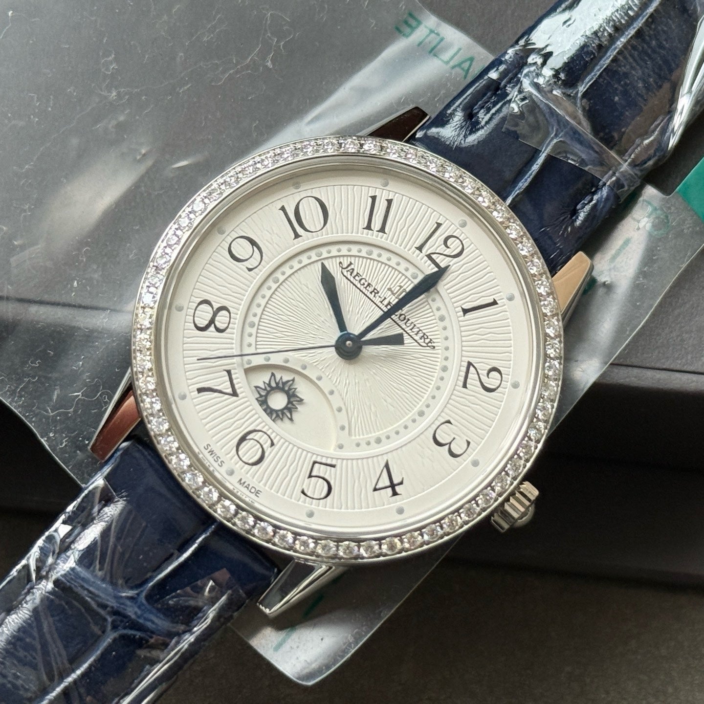 2024 New Jaeger-LeCoultre - Q3448430 Rendez-Vous Night & Day Medium Stainless Steel - Diamond / Silver / Alligator