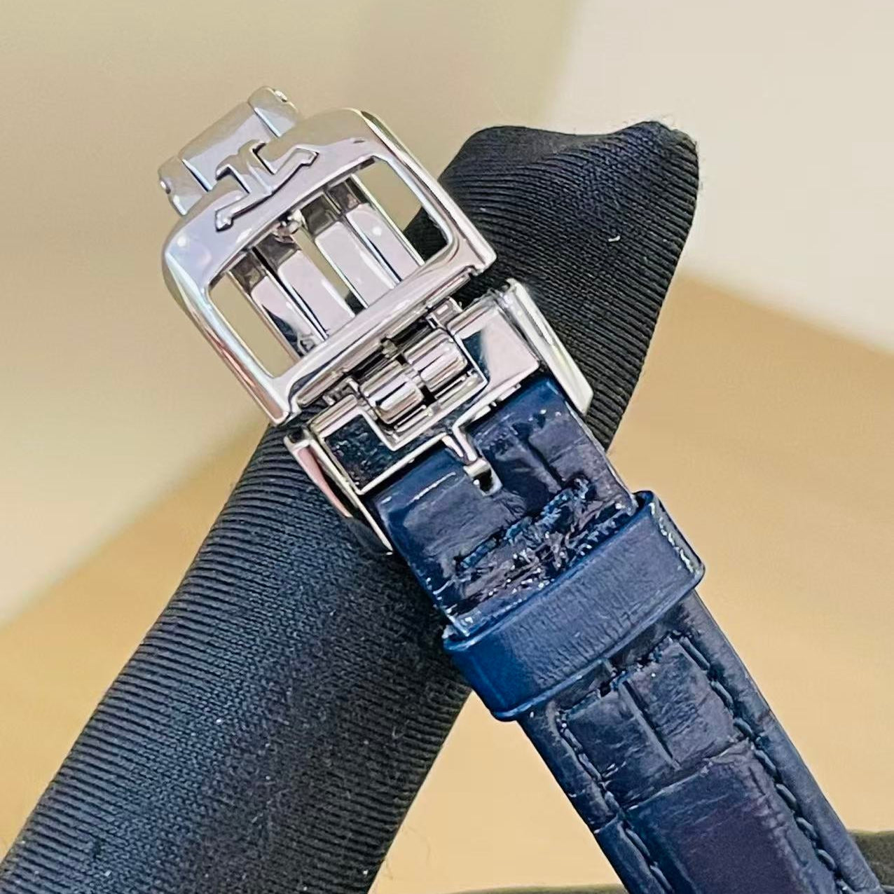 2023 Like New Jaeger-LeCoultre - 3288420 Reverso One Monoface Stainless Steel / Diamond / White / Alligator