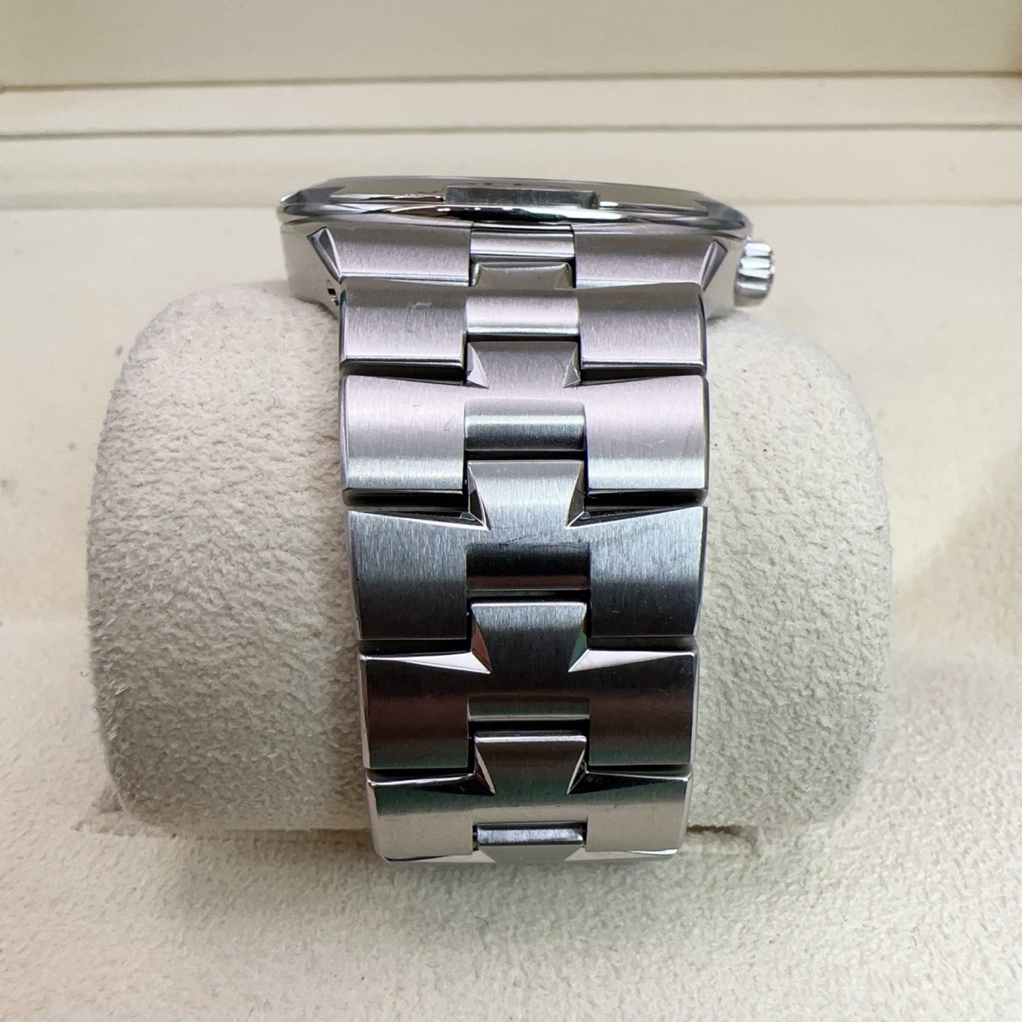 2023 Pre-owned Vacheron Constantin - 4500V/110A-B128 Overseas Date Stainless Steel / Blue