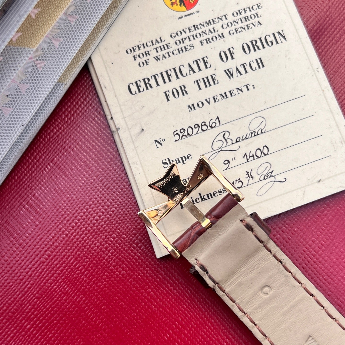 2011 Pre-owned Vacheron Constantin - 81180/000J-9118 Patrimony Contemporaine 40 Manual-Winding Yellow Gold / Silver