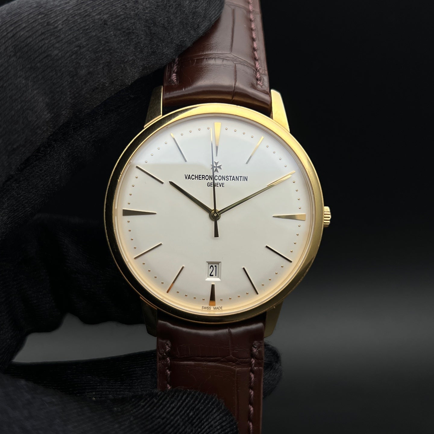 2019 Pre-owned Vacheron Constantin - 85180/000J-9231 Patrimony Contemporaine Self-Winding Yellow Gold / Silver