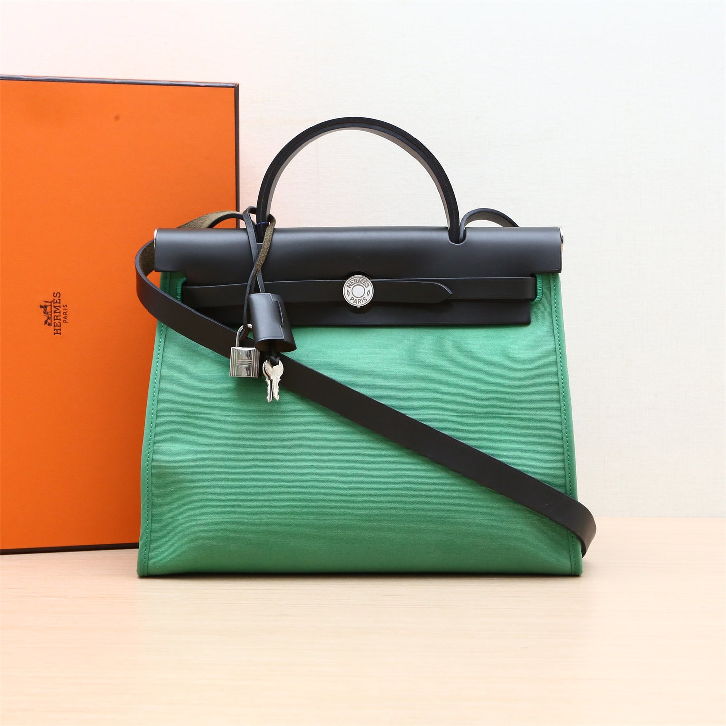 ermès Herbag 31  Noir (89) & Bambou (1K) Toile & Vache Hunter Palladium Hardware