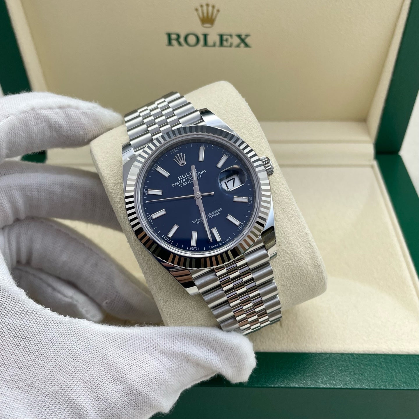 2025 Brand New Rolex - 126334-0002 Datejust 41 Stainless Steel Fluted / Jubilee / Blue