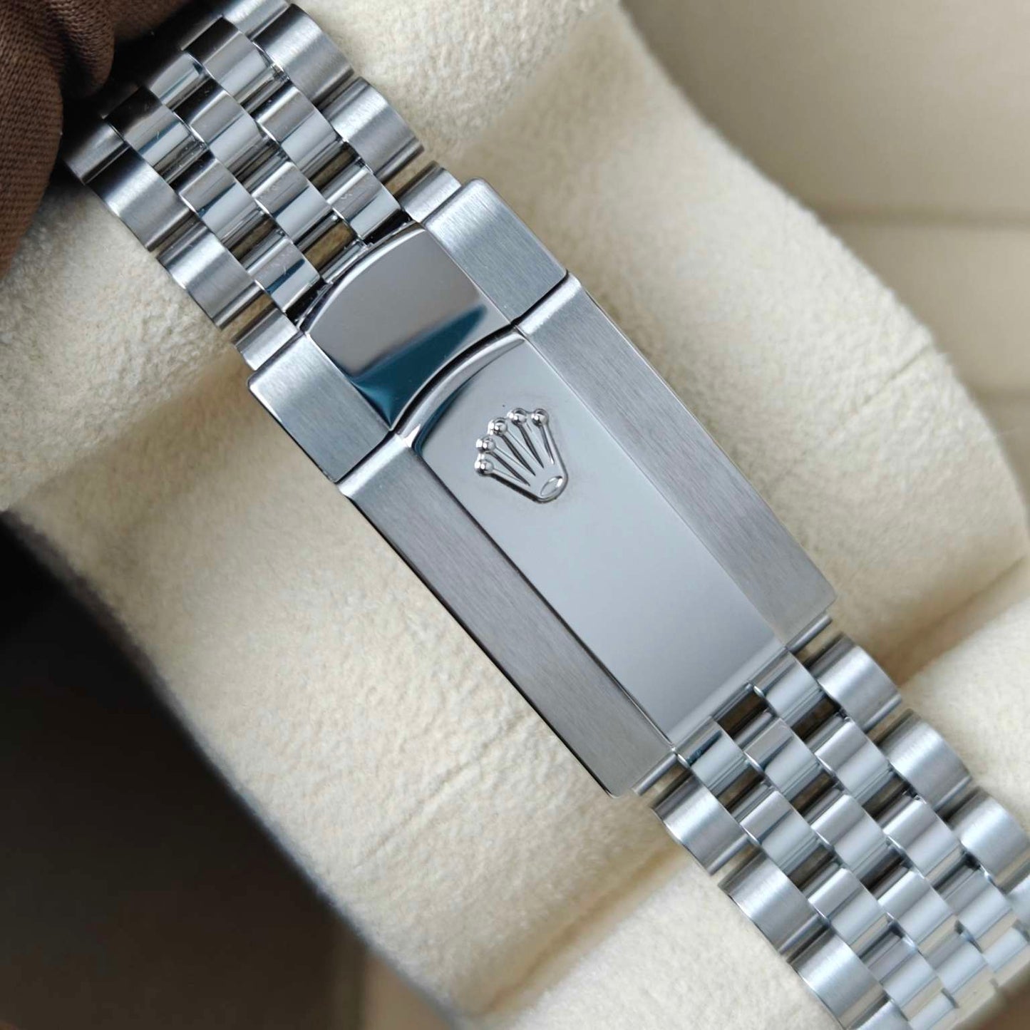 2025 Brand New Rolex - 126334-0022 Datejust 41 Stainless Steel Fluted / Slate - Roman / Jubilee