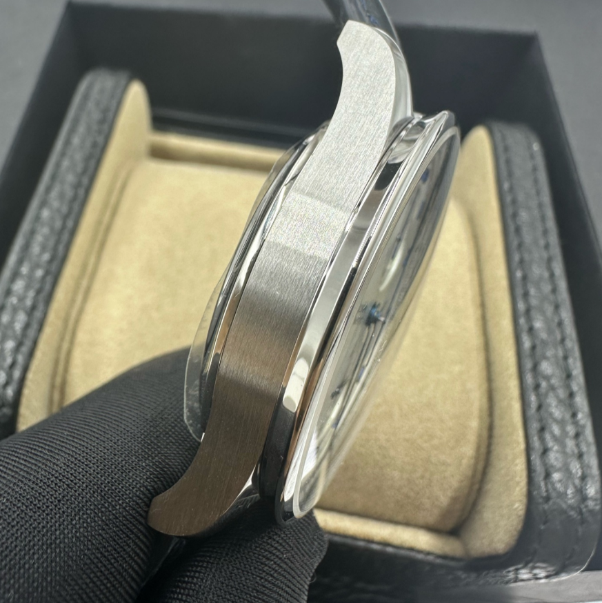 2025 New IWC - IW371605 Portugieser Chronograph Stainless Steel / Silver - Blue