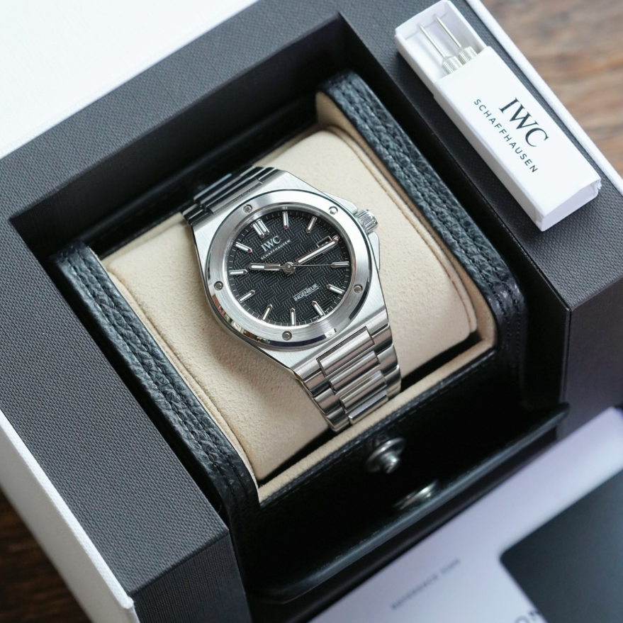 2025 New IWC - IW3289-01 Ingenieur Automatic 40 Stainless Steel / Black