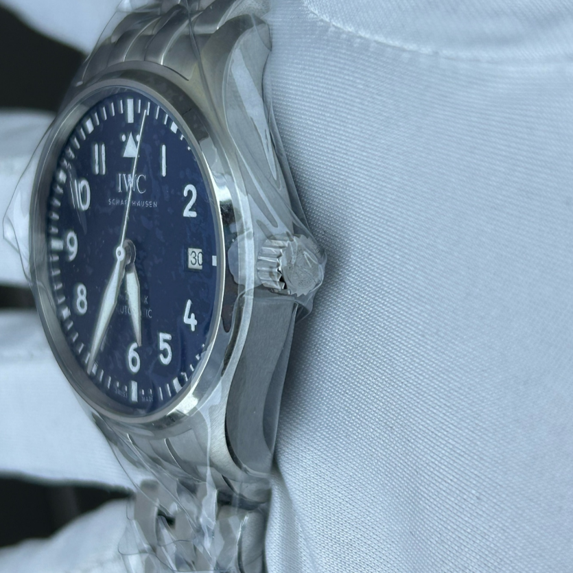 2025 New IWC - IW328204 Pilot's Watch Mark XX Stainless Steel / Blue / Bracelet