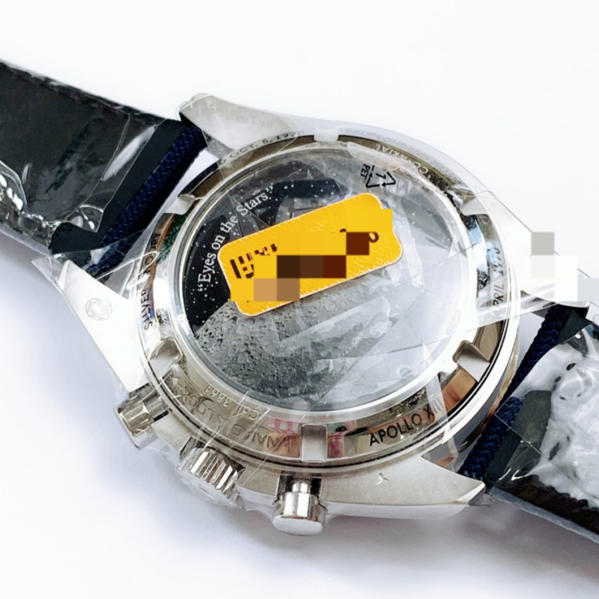 2025 New Omega - 310.32.42.50.02.001 Speedmaster Professional Moonwatch Apollo 13 50th Anniversary Snoopy