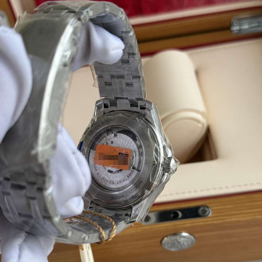 2025 New Omega - 210.30.42.20.03.001 Seamaster Diver 300M Master Co-Axial 42 Stainless Steel / Blue / Bracelet