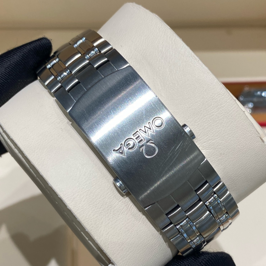 2022 Pre-owned Omega - 212.30.41.20.01.003 Seamaster Diver 300M Co-Axial 41 Stainless Steel / Black / Bracelet / Ceramic