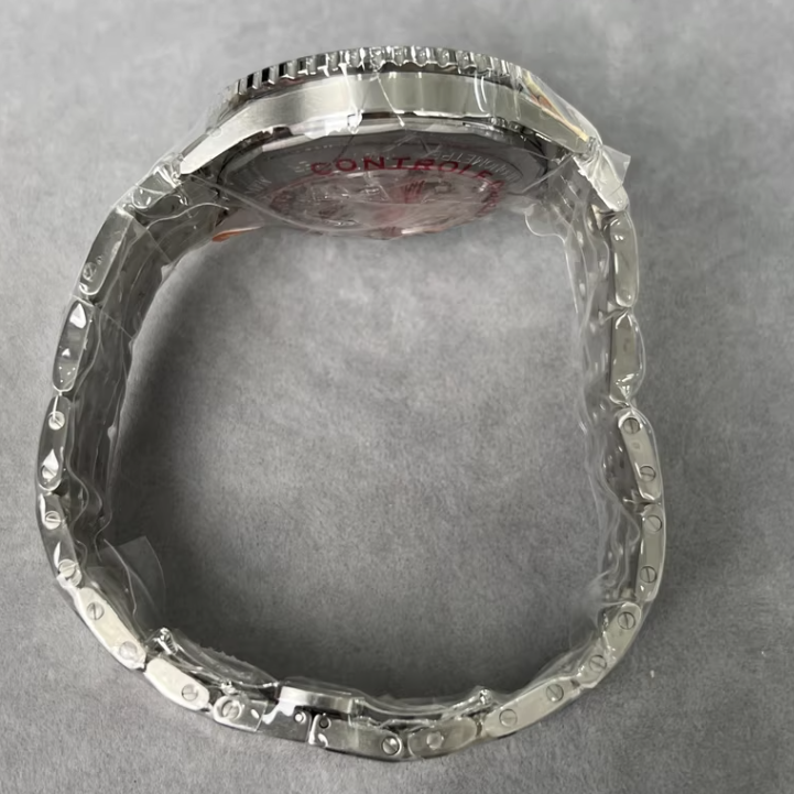 2025 New Breitling - AB0137241L1A1 Navitimer B01 Chronograph 46 Stainless Steel / Green / Bracelet