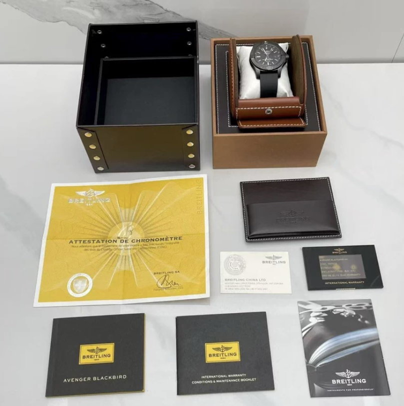 Pre-owned Breitling - V17311101B1W1 Avenger Blackbird 44 Black Titanium / Volcano Black / Military / Pin