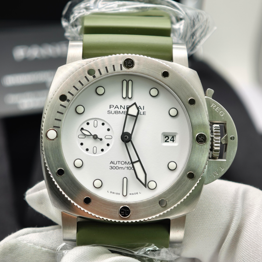 2025 New Panerai - PAM01226 Submersible QuarantaQuattro Bianco