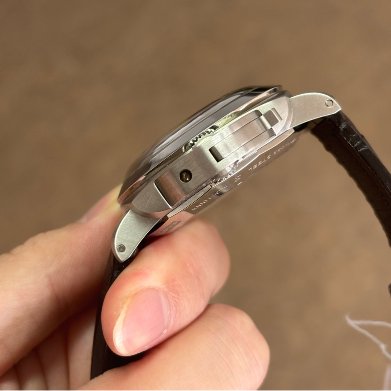 2024 Like New Panerai - PAM00233 Luminor 1950 44 8 Days GMT Stainless Steel / Black