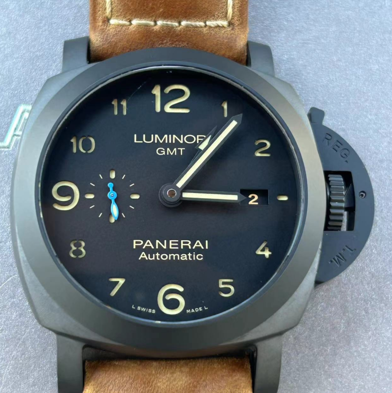 2019 Pre-owned Panerai - PAM01441 Luminor 1950 44 3 Days GMT Automatic Ceramic / Black / Dirty Dial