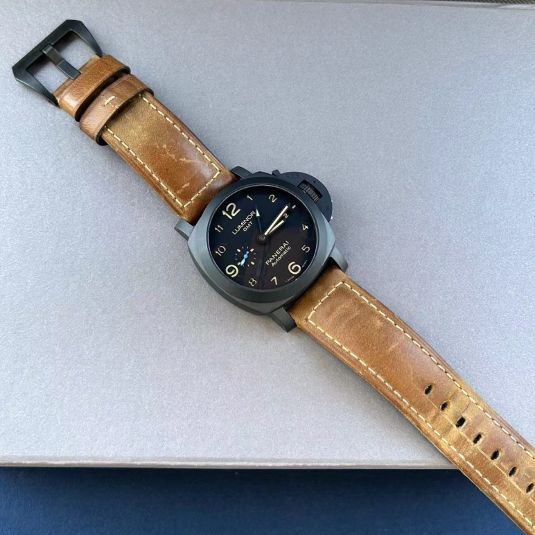 2019 Pre-owned Panerai - PAM01441 Luminor 1950 44 3 Days GMT Automatic Ceramic / Black / Dirty Dial