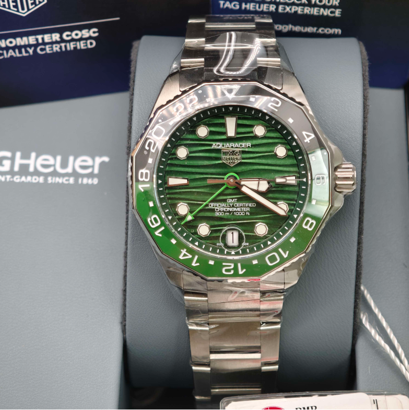 2025 New TAG Heuer - WBP5115.BA0013 Aquaracer Professional 300 GMT 42 Stainless Steel / Green